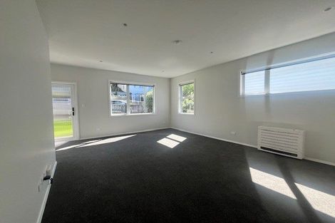 Photo of property in 21 Queens Drive, Kilbirnie, Wellington, 6022