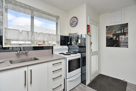 Photo of property in 2/92a Randolph Street, Woolston, Christchurch, 8062