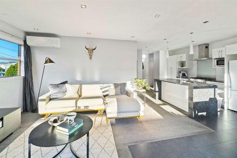 Photo of property in 42 Seymour Street, Hornby, Christchurch, 8042