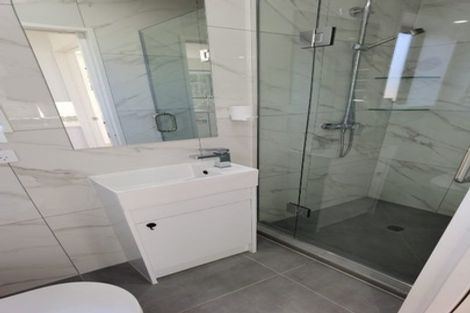 Photo of property in 46 Ayton Drive, Totara Vale, Auckland, 0629