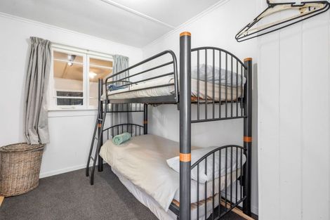 Photo of property in 2a Finch Street, One Tree Point, 0118