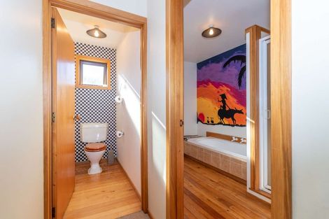 Photo of property in 16 Golden Terrace, Queenstown, 9300