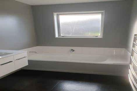 Photo of property in 30 Marlowe Place, Rolleston, 7614