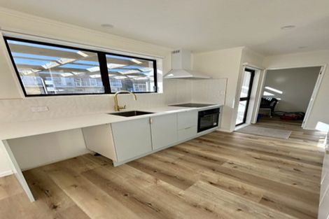 Photo of property in 45 Cleat Street, Whitby, Porirua, 5024