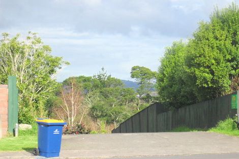 Photo of property in 2/23 Rehia Road, Massey, Auckland, 0614