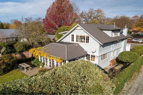 Photo of property in 182 Fendalton Road, Fendalton, Christchurch, 8052
