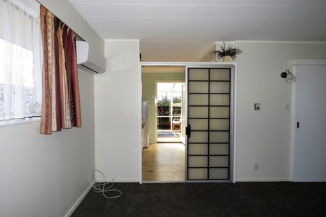 Photo of property in 25-27 Romilly Street, Westport, 7825