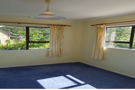 Photo of property in 14 Shackle Lane, Whitby, Porirua, 5024