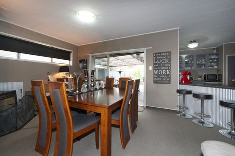 Photo of property in 92 Napier Road, Havelock North, 4130