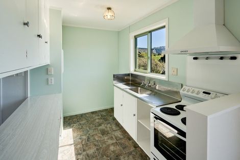 Photo of property in 1a Sunrise Boulevard, Tawa, Wellington, 5028