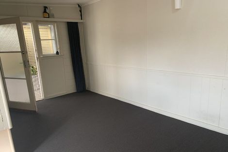 Photo of property in 27 Park Road, West End, Palmerston North, 4412