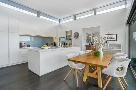 Photo of property in 39 Welsh Road, Winton, 9720