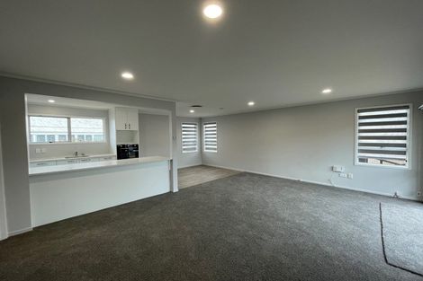 Photo of property in 5 Bluewater Place, Wattle Downs, Auckland, 2103
