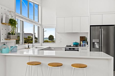 Photo of property in 11 Trevally Place, Snells Beach, 0920