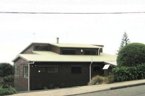 Photo of property in 40 Kotare Street, Waikanae, 5036