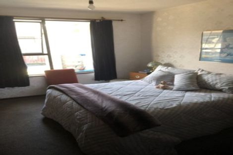 Photo of property in 37 Karnak Crescent, Russley, Christchurch, 8042