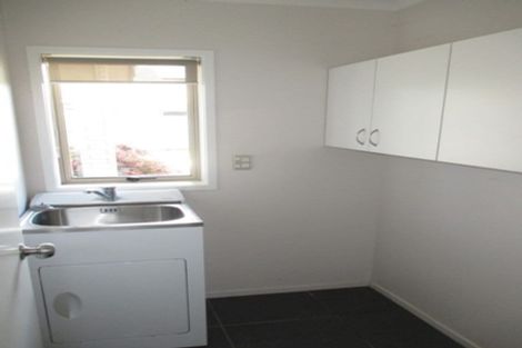Photo of property in 27 Whitney Place, Rototuna North, Hamilton, 3210