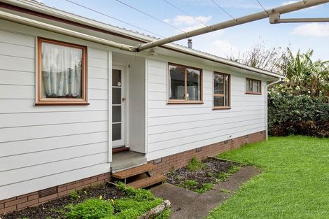 Photo of property in 2/1 Carter Place, Manurewa, Auckland, 2102