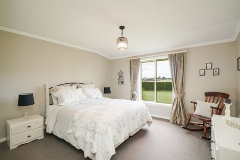 Photo of property in 38b Winton Lorneville Highway, Winton, 9781