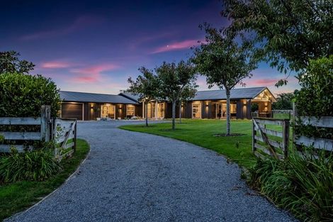 Photo of property in 423 Cardiff Road, Pembroke, Stratford, 4391