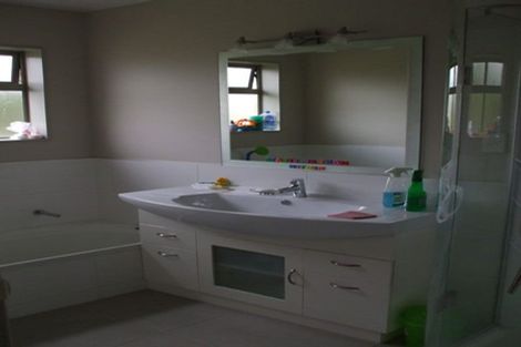 Photo of property in 15 Sophies Way, Papamoa Beach, Papamoa, 3118