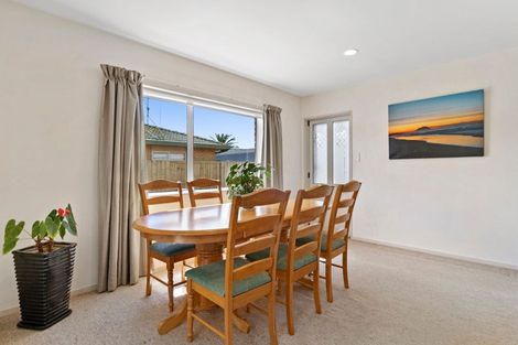 Photo of property in 35 Romana Crescent, Papamoa Beach, Papamoa, 3118
