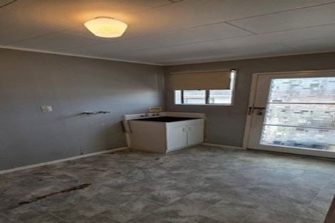 Photo of property in 4 Whitby Place, Westown, New Plymouth, 4310