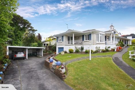Photo of property in 2/27 Nui Mana Place, Te Atatu South, Auckland, 0610