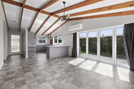 Photo of property in 38 Queen Street, Cambridge, 3434