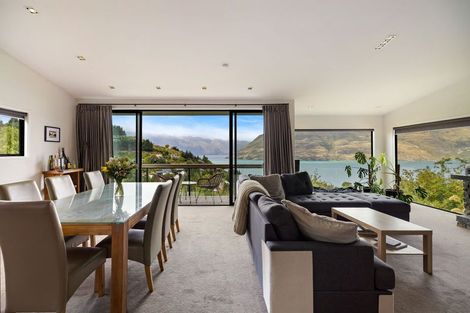 Photo of property in 40 Dart Place, Fernhill, Queenstown, 9300