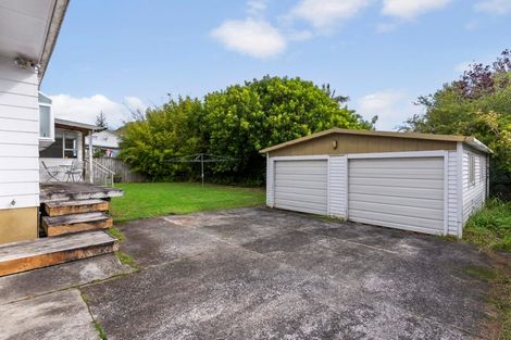 Photo of property in 9 Pankhurst Place, Sunnyvale, Auckland, 0612