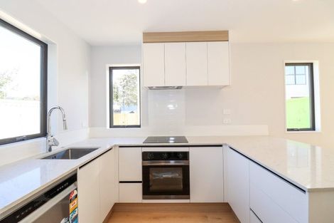 Photo of property in 4c Blue Gum Rise, Sunnyhills, Auckland, 2010