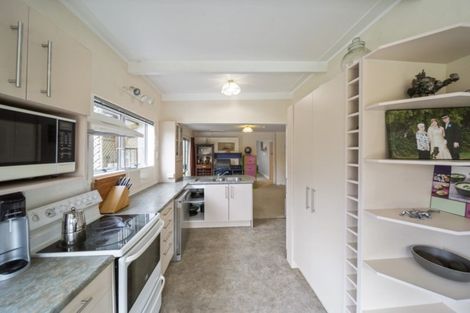 Photo of property in 43 Waihi Road, Hawera, 4610