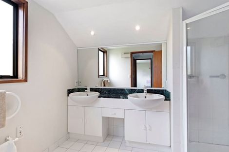 Photo of property in 14 Glandovey Road, Fendalton, Christchurch, 8052