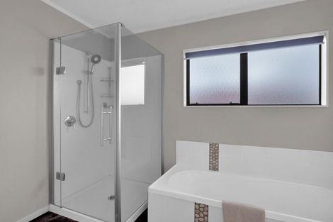 Photo of property in 57 Lansdowne Crescent, Glenview, Hamilton, 3206
