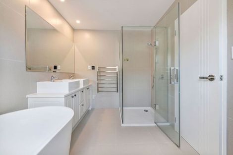 Photo of property in 13 Hangahai Road, Flat Bush, Auckland, 2019