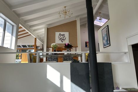 Photo of property in 50 Girrahween Drive, Totara Vale, Auckland, 0629