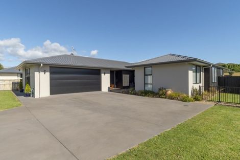 Photo of property in 3 Vantage Place, Omokoroa, 3114