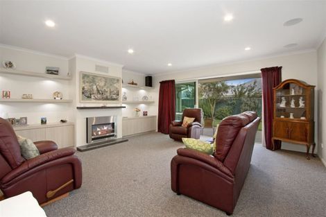 Photo of property in 55 Oakwood Drive, Rangiora, 7400