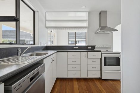 Photo of property in 16 Tawai Street, Trentham, Upper Hutt, 5018