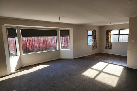 Photo of property in 2/76 Cambridge Terrace, Waterloo, Lower Hutt, 5011