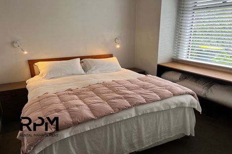 Photo of property in 21 Gilbert Street, New Plymouth, 4310