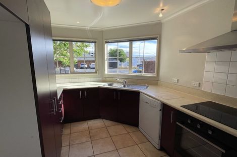 Photo of property in 31 Peverel Street, Riccarton, Christchurch, 8041