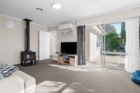 Photo of property in 16 Caernarvon Street, Dinsdale, Hamilton, 3204