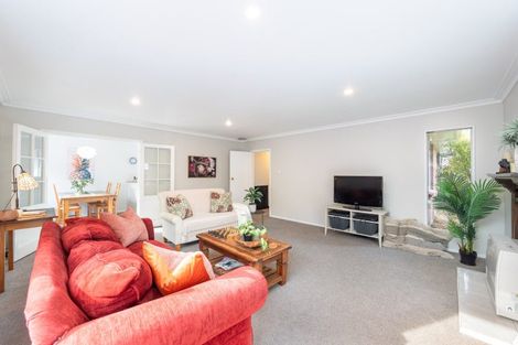Photo of property in 71 Blue Mountains Road, Pinehaven, Upper Hutt, 5019