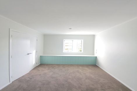 Photo of property in 621 Beach Road, Rothesay Bay, Auckland, 0630