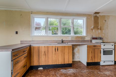 Photo of property in 44 Brighton Road, Green Island, Dunedin, 9018