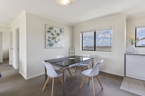 Photo of property in St Claire Village, 175/172 Mcleod Road, Te Atatu South, Auckland, 0610
