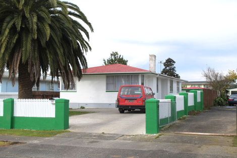 Photo of property in 15 Hardie Street, Mangere East, Auckland, 2024