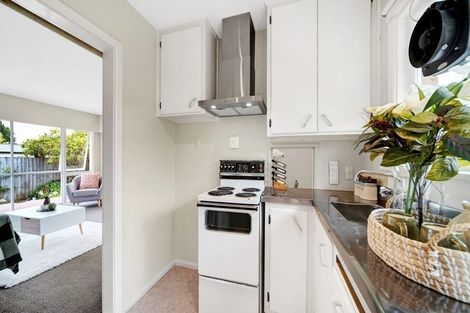 Photo of property in 23 Landsdowne Terrace, Cashmere, Christchurch, 8022